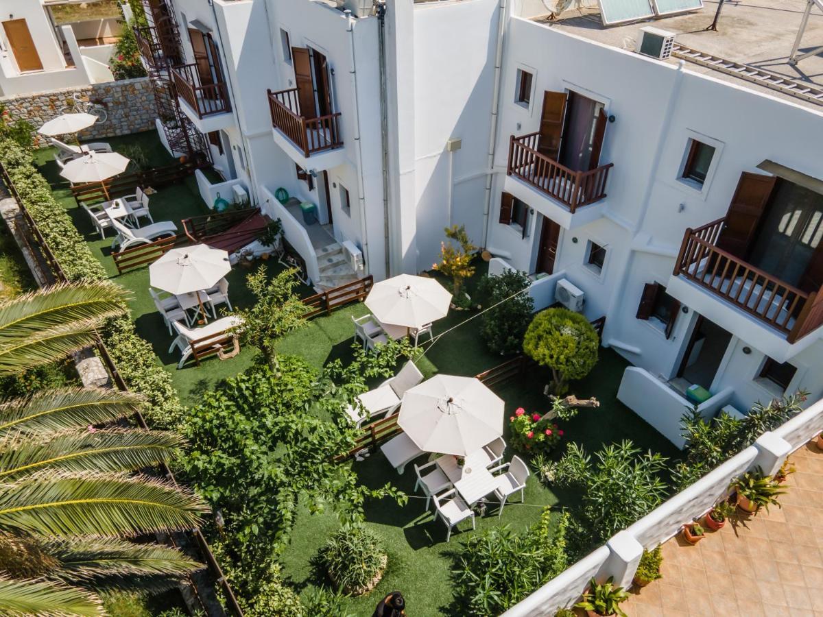 Maestralia Apartment Скирос Екстериор снимка