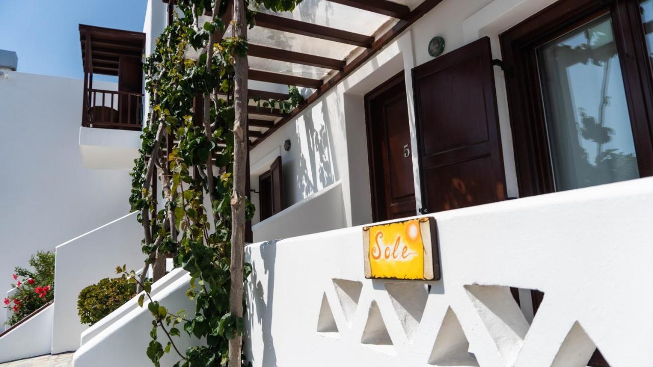 Maestralia Apartment Скирос Екстериор снимка