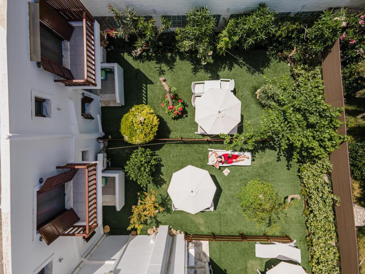 Maestralia Apartment Скирос Екстериор снимка